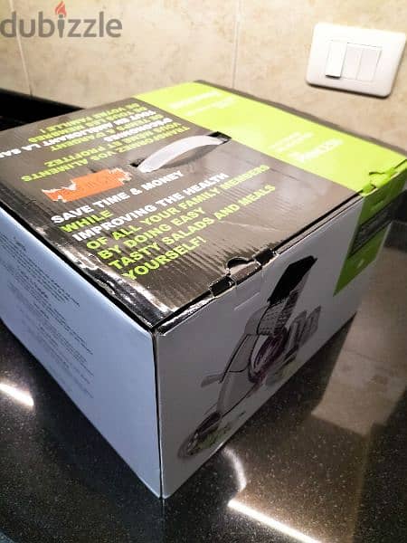 Salad Machine brand NEW 0