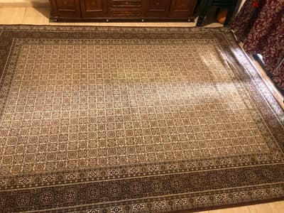 سجادة اوروبية بحالة ممتازة ٣ * ٤