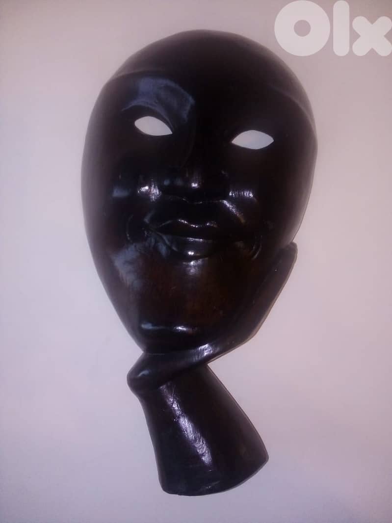 self standing wooden mask 33 cm 0
