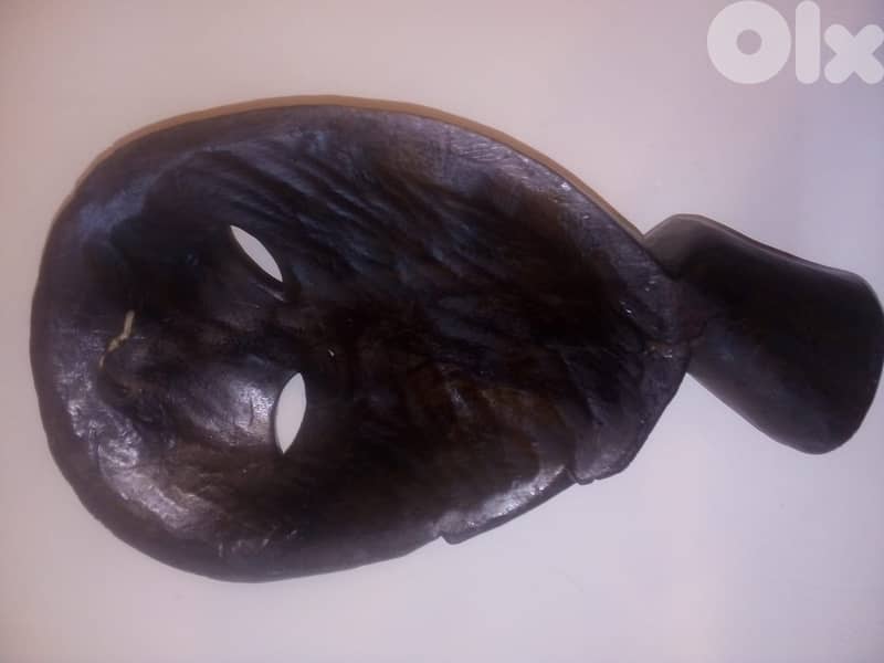 self standing wooden mask 33 cm 4