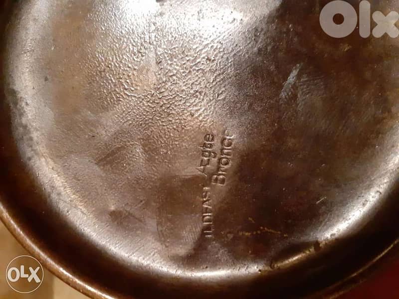 شمعدان برونز مختوم انتيك 2