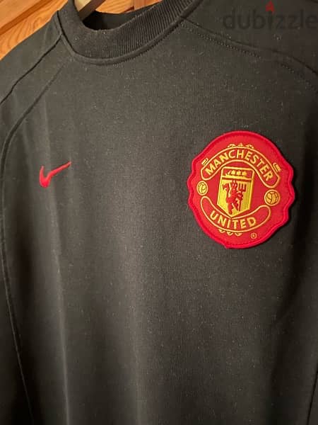 Nike Shirt size M 2