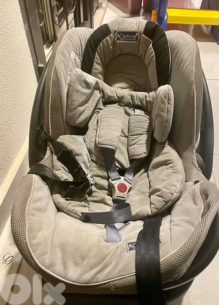 Used car seat in good condition 2