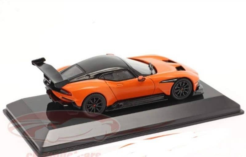 Aston Martin Vulcan (2015) diecast car model 1;43. . 4