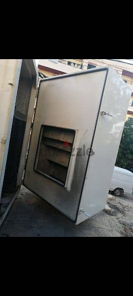 مولد كهرباء 210 kva john deere بخاخ كهرباء بحالة ممتازة مع كاتم 7