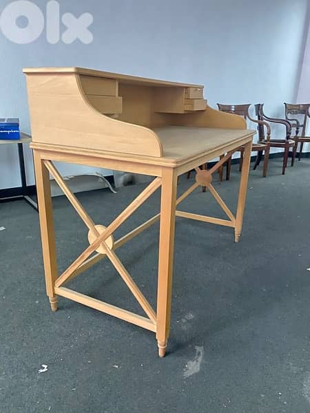 Brand new Bedroom Desk ( Factory Liquidation Price ) 1