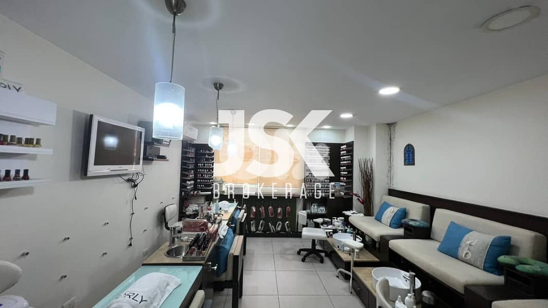 L13908-Fully Equipped 3-Floor Shop for Beauty Clinic and Spa for Sale 0
