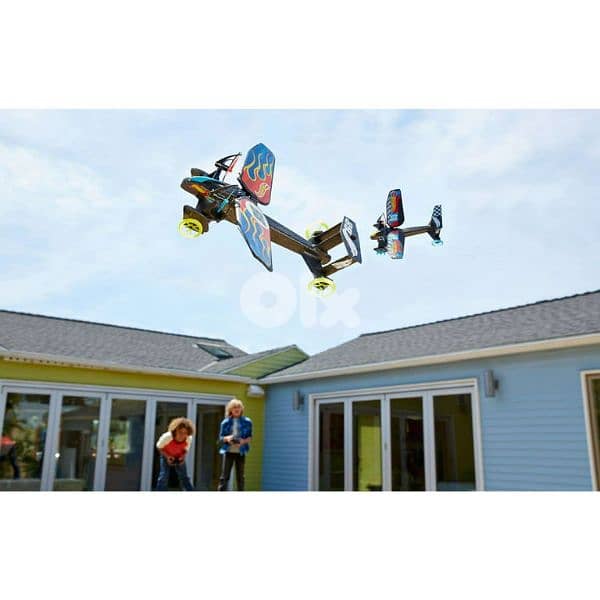 hot wheels sky shock rc car /plane 1