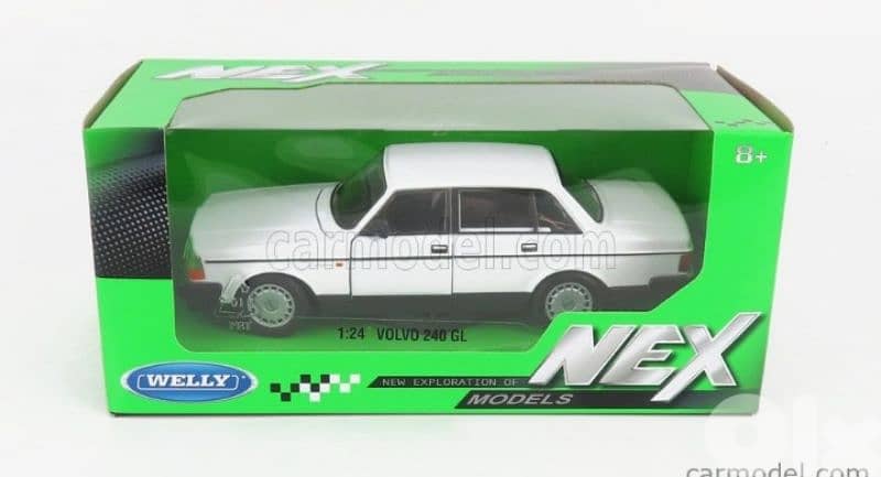 Volvo 240GL diecast car model 1:24. 5