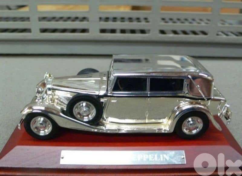 Maybach Zeppelin 1932 diecast car model 1;43. 3