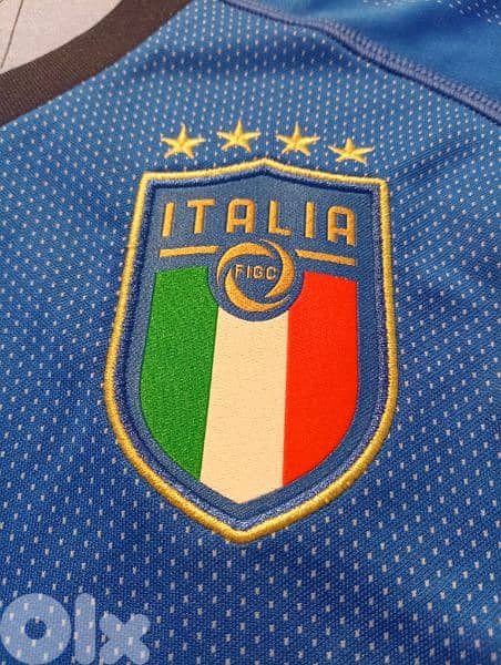 Authentic Italy Original Football Shirt (New with tags) 1
