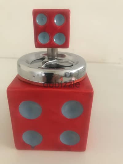 NEW : Dice ashtray