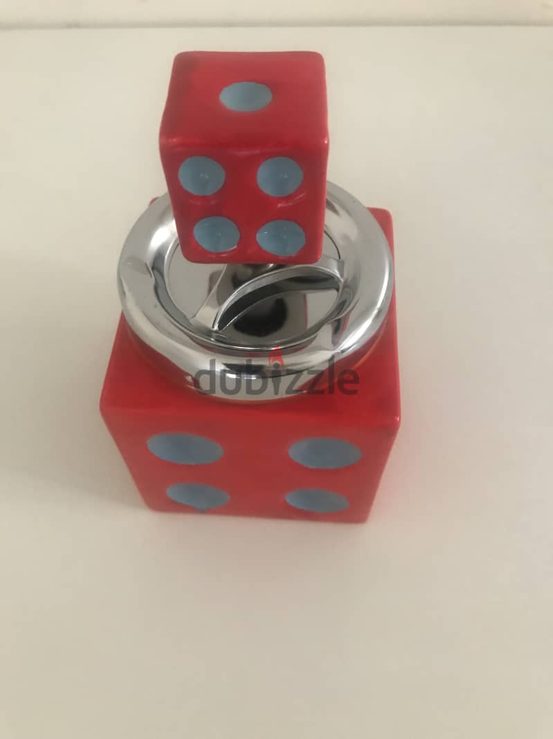 NEW : Dice ashtray 1