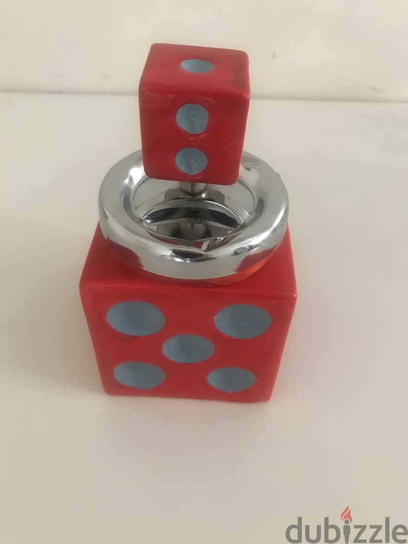 NEW : Dice ashtray 2