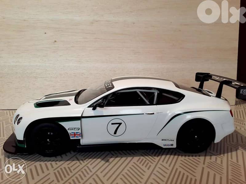 Bentley Continental GT3 R/C Car 1:14. 4