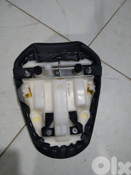 motorcycle seats aprilia,hero,suzuki,vespa,Piaggio,moto guzzi,Ducati, 3