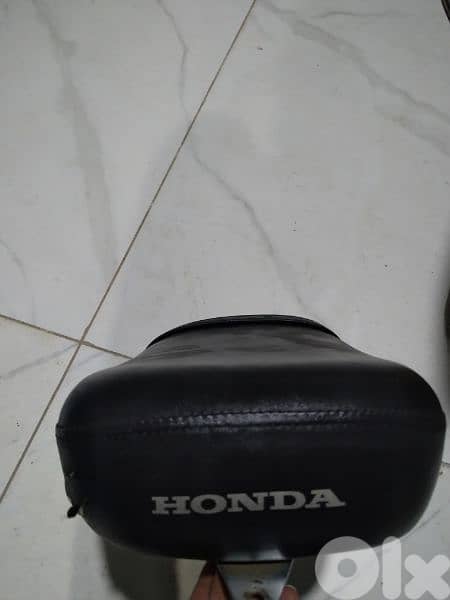 motorcycle seats aprilia,hero,suzuki,vespa,Piaggio,moto guzzi,Ducati, 13