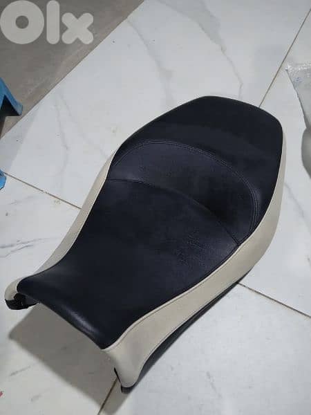 motorcycle seats aprilia,hero,suzuki,vespa,Piaggio,moto guzzi,Ducati, 19