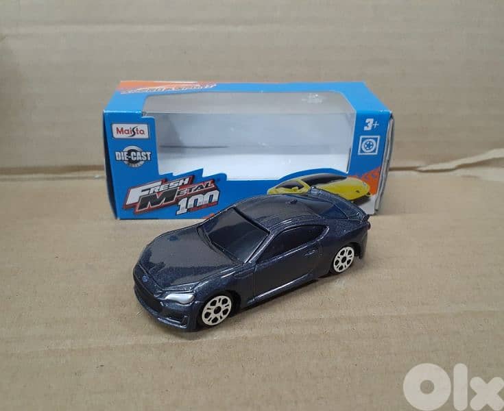 Maisto diecast car model 1;64. 13