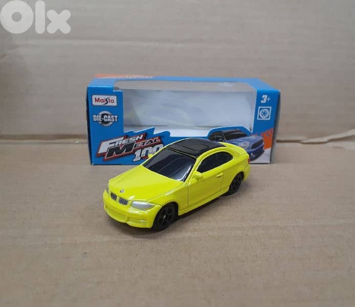 Maisto diecast car model 1;64. 14