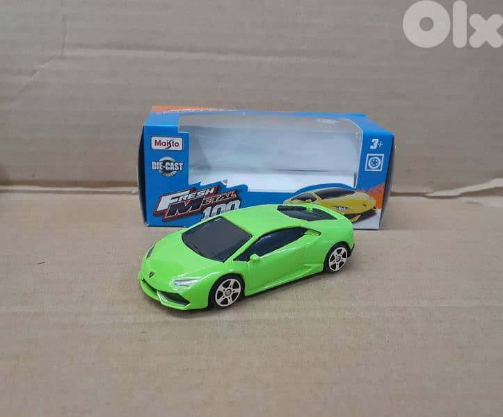 Maisto diecast car model 1;64. 17