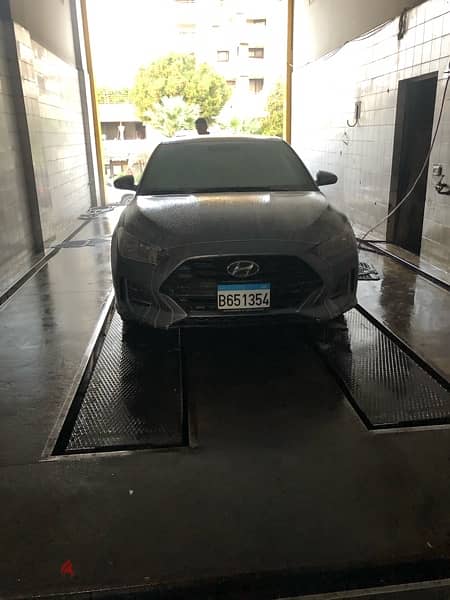 Hyundai Veloster 2019 company source like new 0