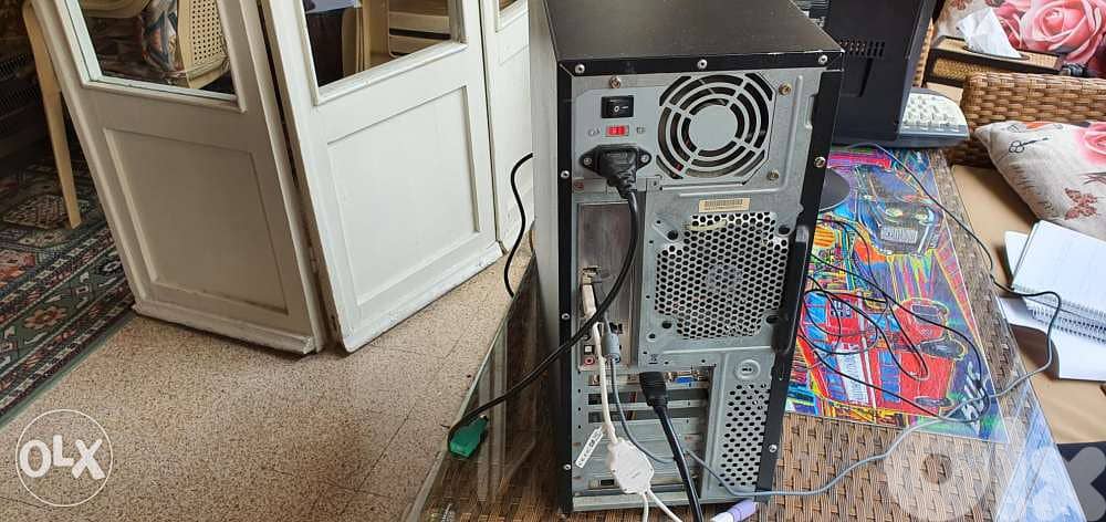 desktop computer with acer screen 3