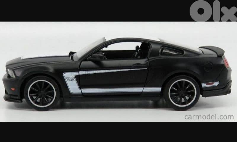 Ford Mustang Boss 302 diecast car model 1:24. 1