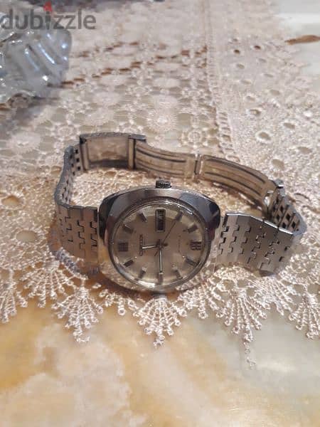 ساعة سيتيزن 1