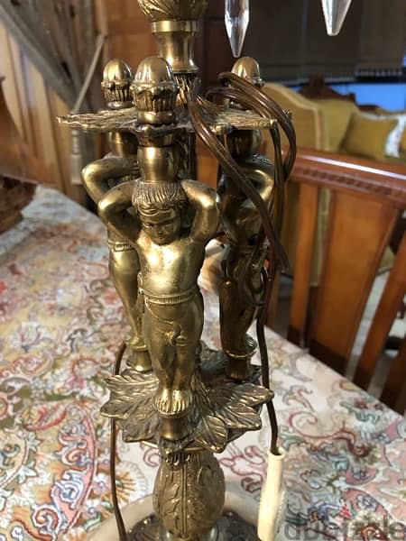 Antique lampadaire 1