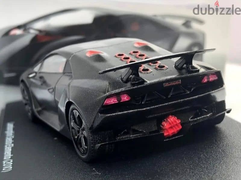 Lamborghini Sesto Elemento diecast car model 1;43. 2