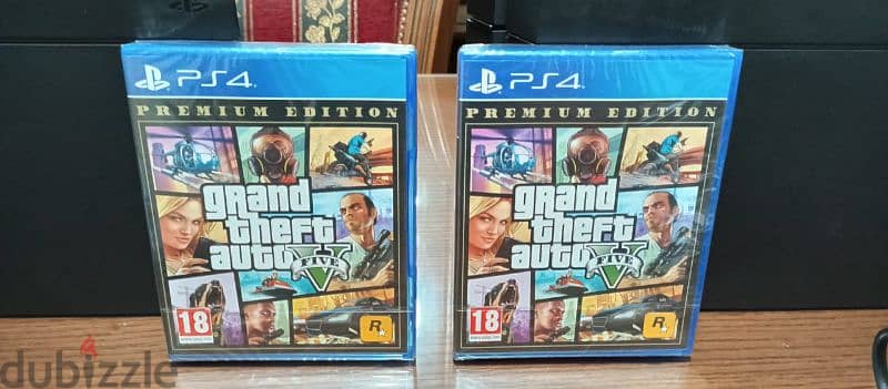 200$ Playstation 4 European with 2 New controller +ga5 1
