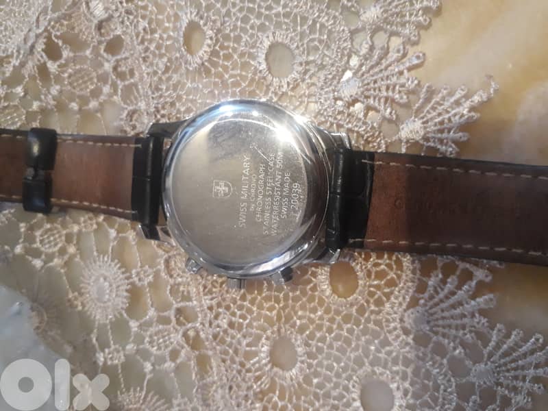 ساعة سويس ملتري 4