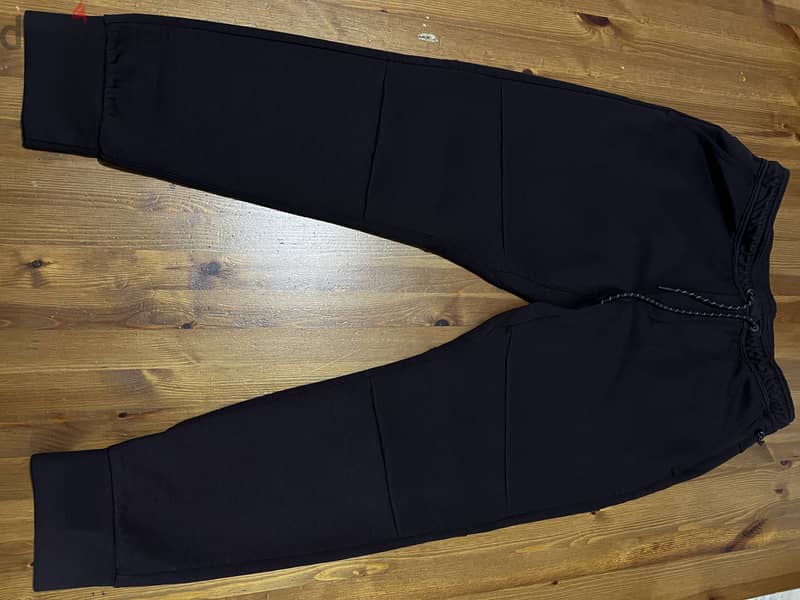 NEW AMERICAN EAGLE JOGGERS ( LARGE) 0