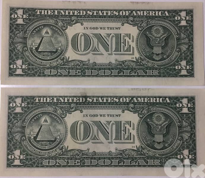 ورقتان فئة دولار غير مستعملين عليهم نجمة ارقام متسلسلة 1