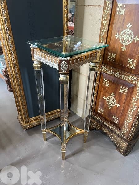 2 high tables made in Spain 1