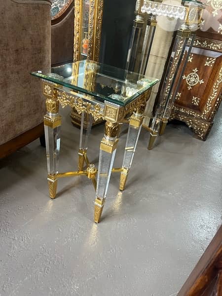 2 high tables made in Spain 3