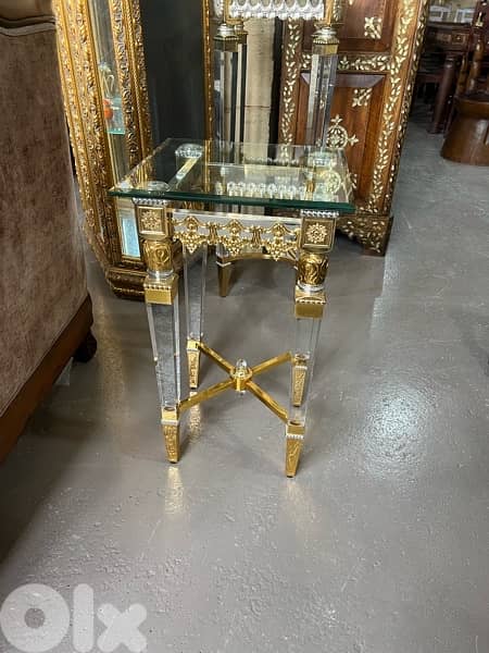 2 high tables made in Spain 4