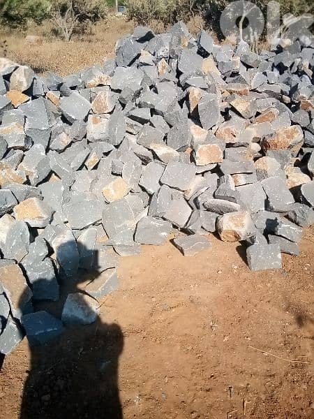 حجر بازلت اسود 4