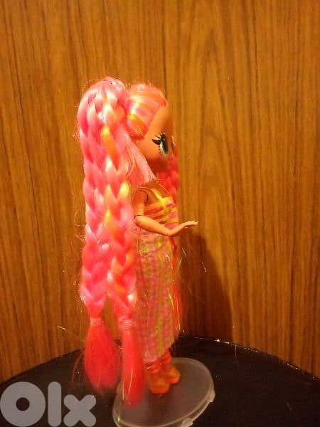 LOL NEON SERIES LIGHTS DAZZLE MGA Great doll in Her Own Wear+Shoes=34$ 3