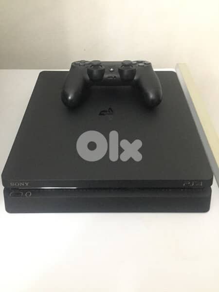 PS4 Slim 1TB 0
