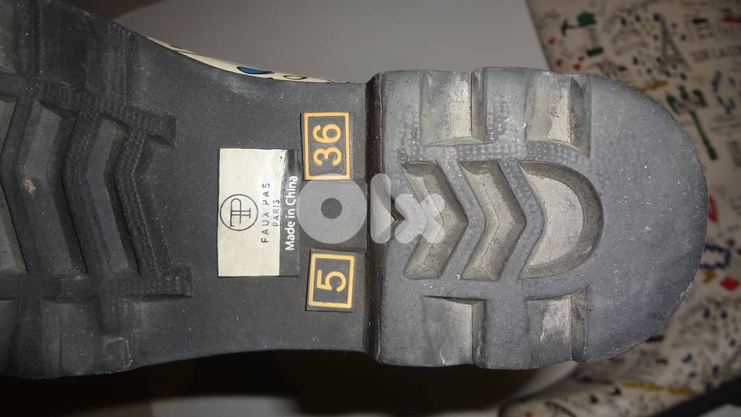 Faux pas paris rain boot still as new size 36 2