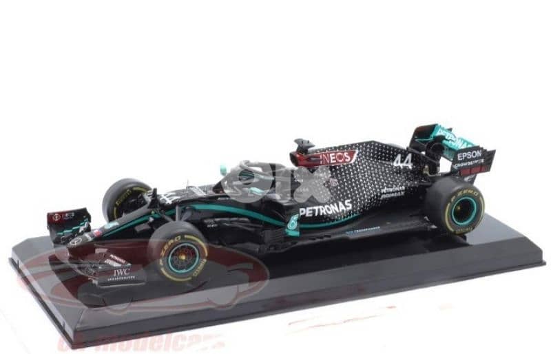 L. Hamilton Mercedes AMG W11 (2020);diecast car model 1:24 0