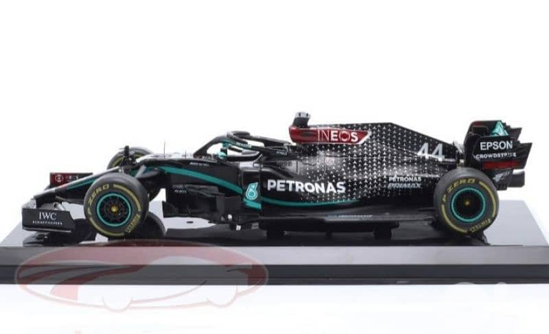 L. Hamilton Mercedes AMG W11 (2020);diecast car model 1:24 2