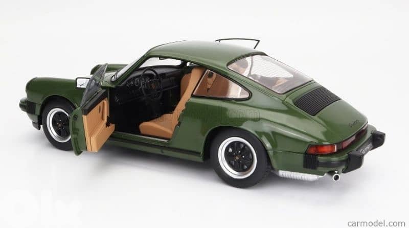 Porsche 911 Carrera SC 1978 diecast car model 1;18 6