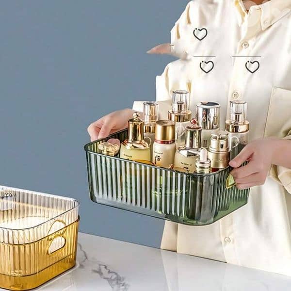 Organizer makeup and skincare 4