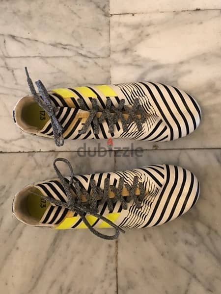 Brand New Football shoes Size 38 حزاء فوتبال اديداس اصلي جديد ٣٨ 3