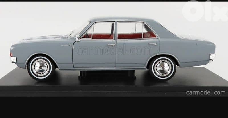 Opel Rekord 1900 (1967) diecast car model 1;24 1