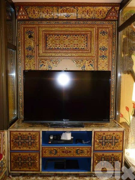 طاولات تلفاز على الطريقة الدمشقية 0