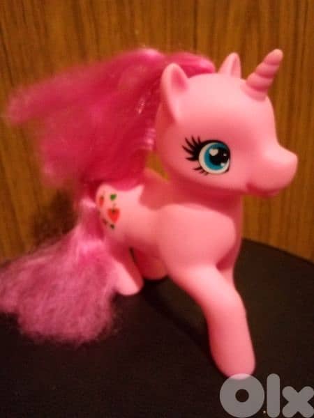 DREAM KINGDOM Princess Large UNICORN Strawberry15Cm Chad VALLEY Toy=12 2